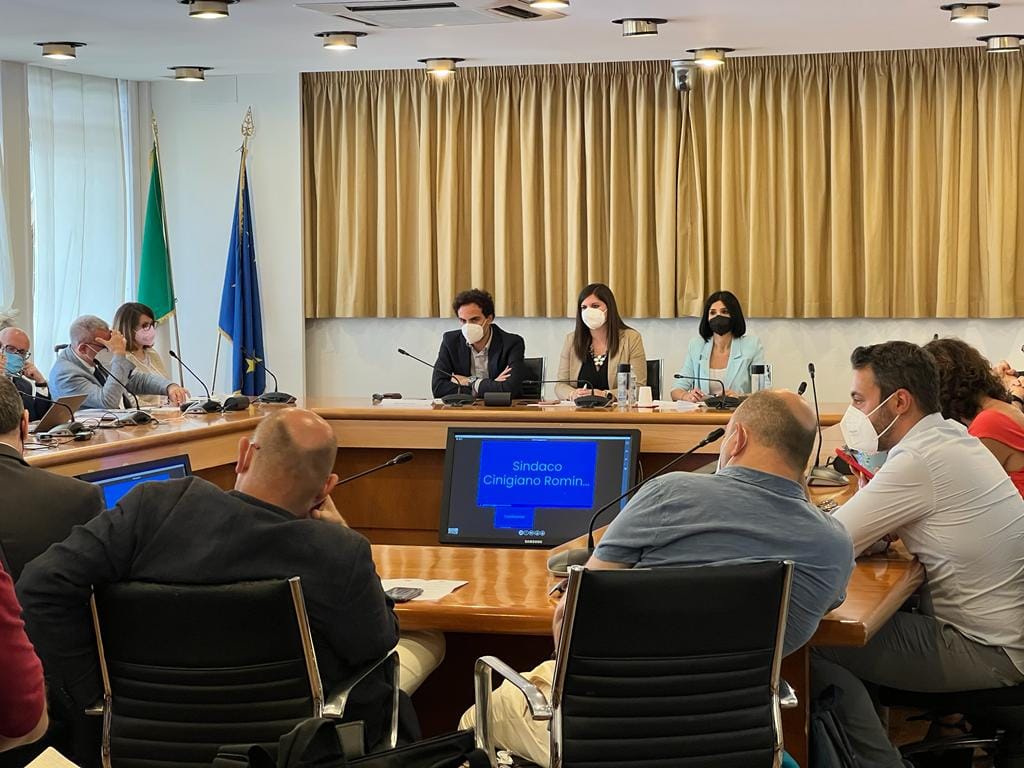 TAVOLO A ROMA PER LA VERTENZA LACTALISNO A LICENZIAMENTI E CHIUSURA DEGLI STABILIMENTI