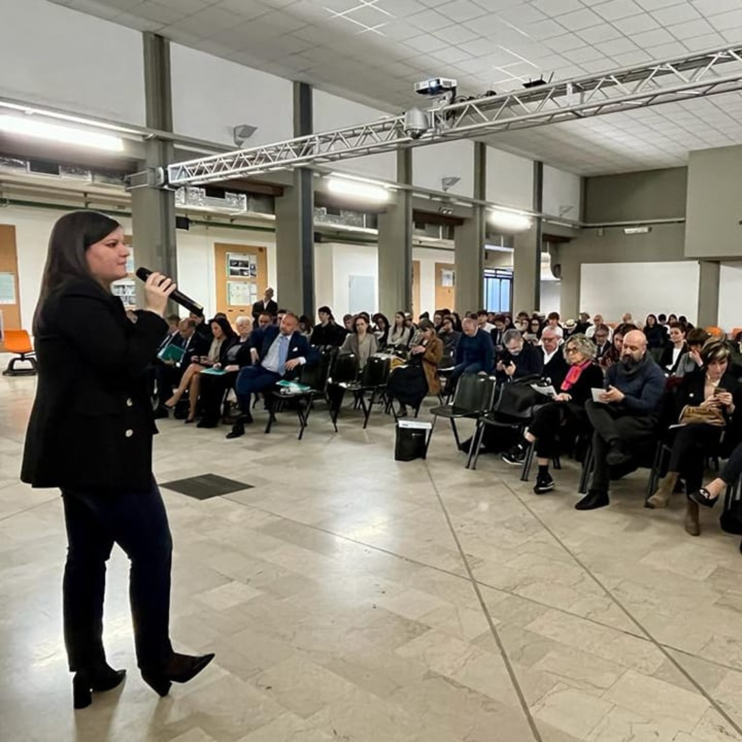 Prato Tessile Storia Innovazione Alessandra Nardini Assessora Regione Toscana