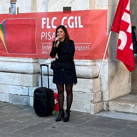 In piazza a Pisa con la FLC CGIL Nazionale per rivendicare un contratto giusto e un lavoro stabile